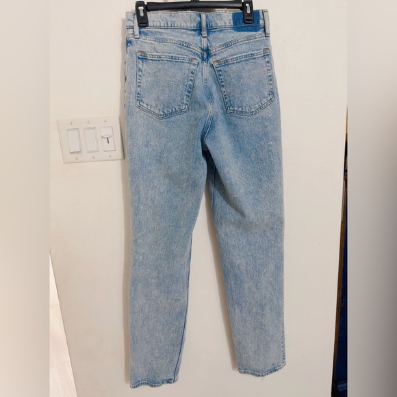 A&F 90’s STRAIGHT HIGH RISE JEANS CROSSOVER WAIST,  Size 28L - Picture 9 of 12